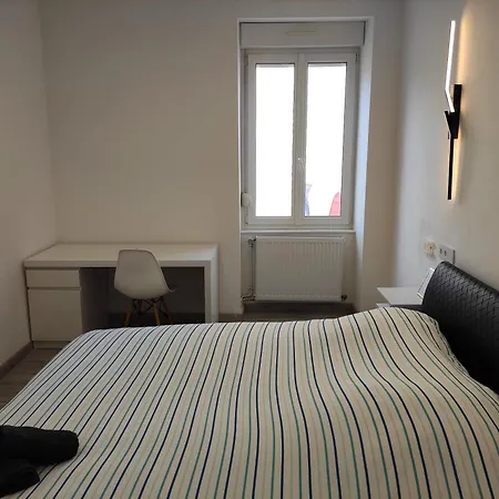 Cinélux - Entier - Parking Gratuit * Algrange