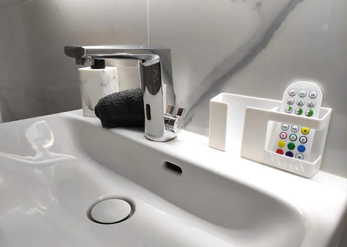 Cinelux - Entier - Parking Gratuit *