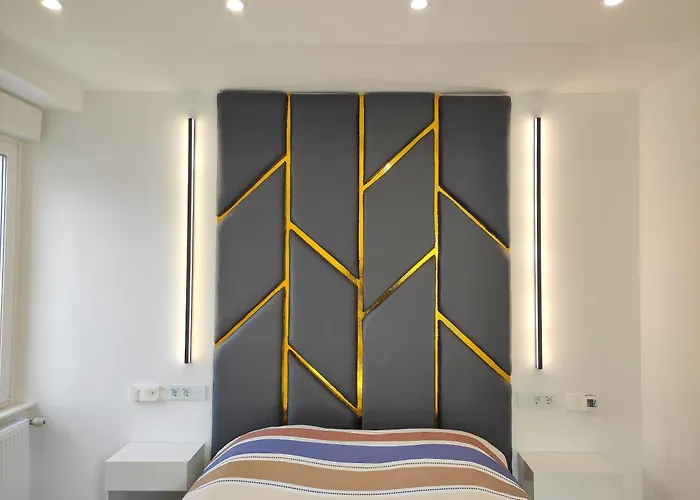 Cinelux - Entier - Parking Gratuit Algrange