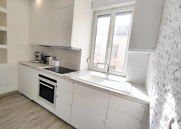 Cinelux - Entier - Parking Gratuit * Algrange