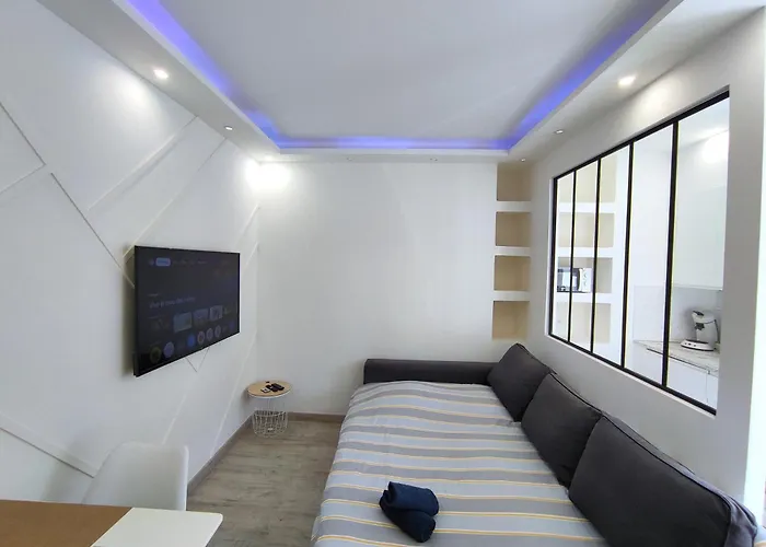 Cinelux - Entier - Parking Gratuit * Algrange